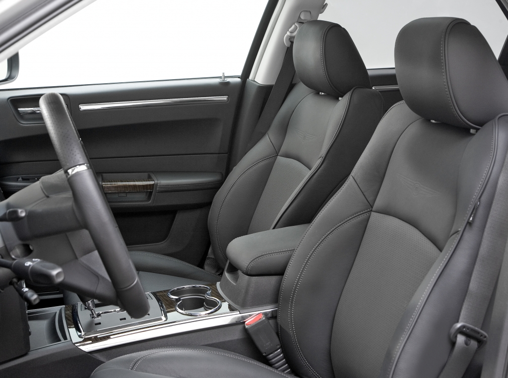 Chrysler 300 C Touring als Sondermodell mit Vollausstattung 