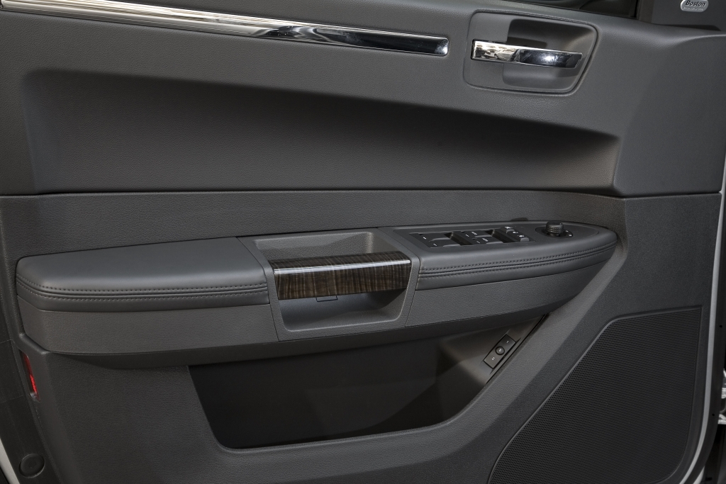 Chrysler 300 C Touring als Sondermodell mit Vollausstattung 