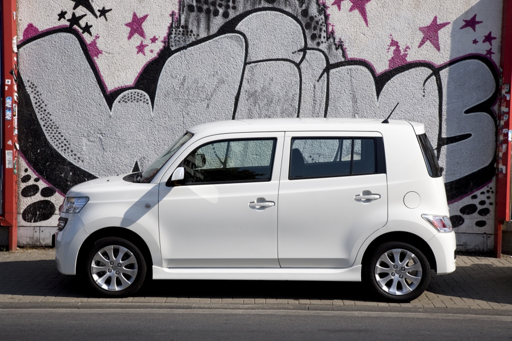 Daihatsu Materia White X - Bild 11