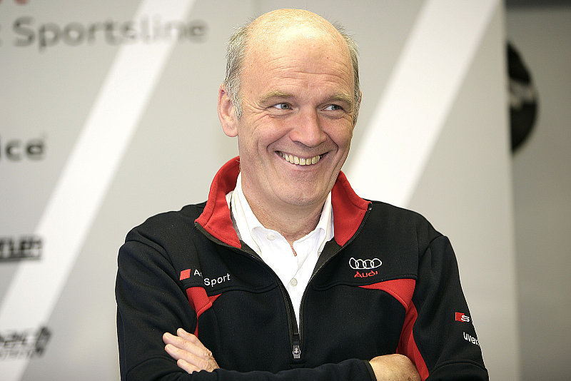 Dr. Wolfgang Ullrich bleibt gelassen: Ein Rennen wie jedes andere