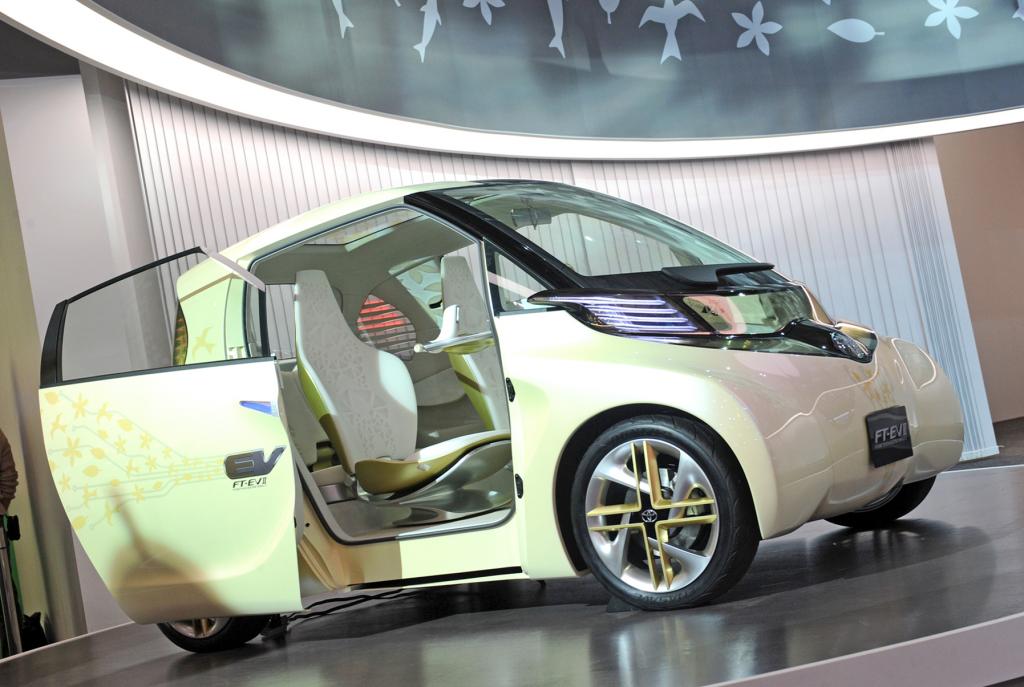 Eine der spektakulären Weltpremieren Toyotas: der FT-EV II.