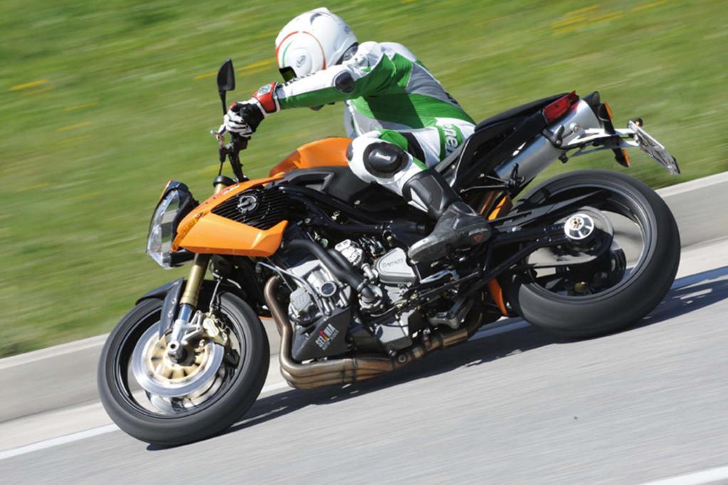 Fahrbericht Benelli TnT 899s: Italienisches Spaßgerät 