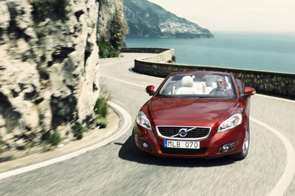 Gelifteter Volvo C70 beim Händler 