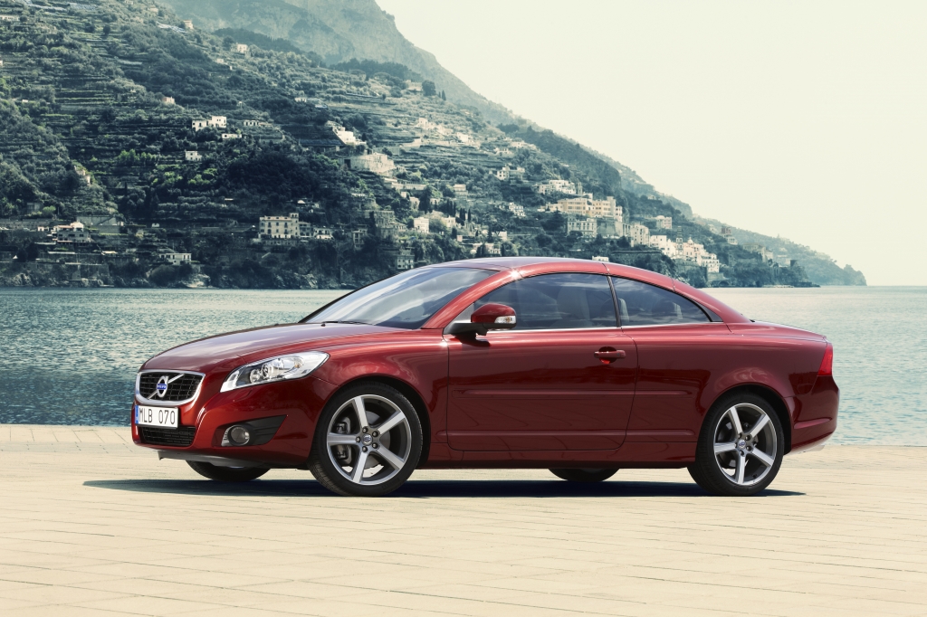 Gelifteter Volvo C70 beim Händler 