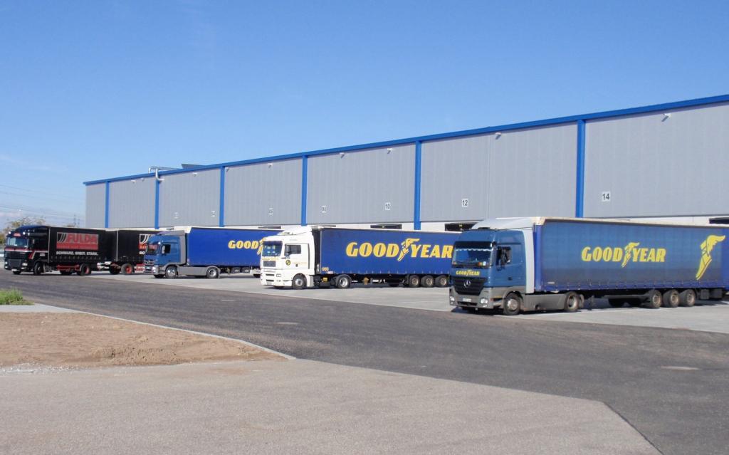 Goodyear Dunlop hat größtes Pkw-Reifenlager Europas 