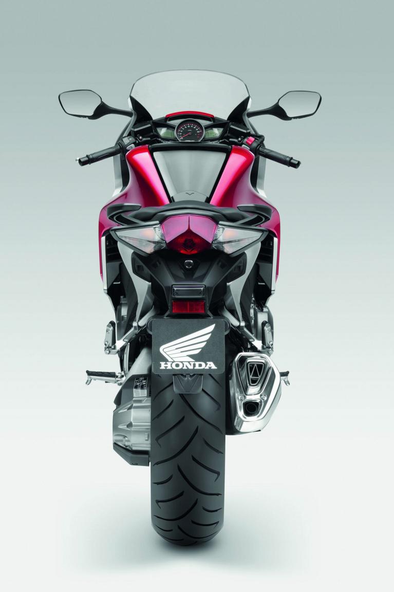 Honda VFR 1200 F: Innovation aus Tradition  - Bild(2)