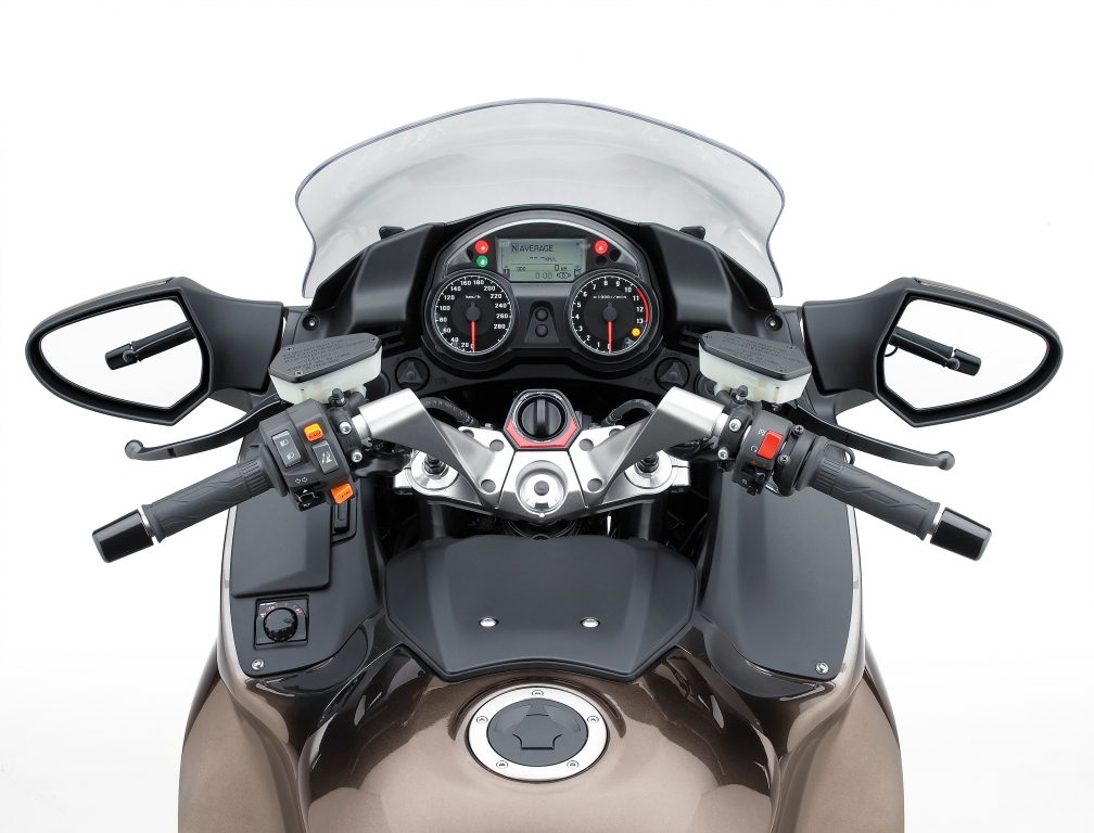 Kawasaki GTR 1400: Durch Modellpflege zur Neuheit 