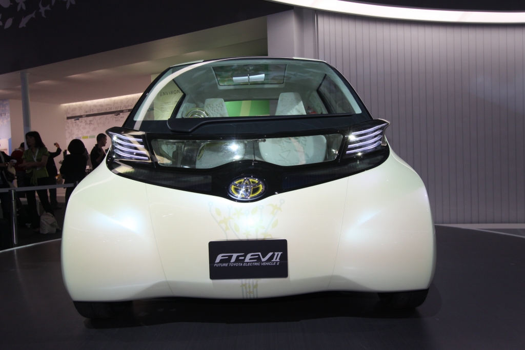 Klein und ausgefallen: Toyotas FT-EV II
