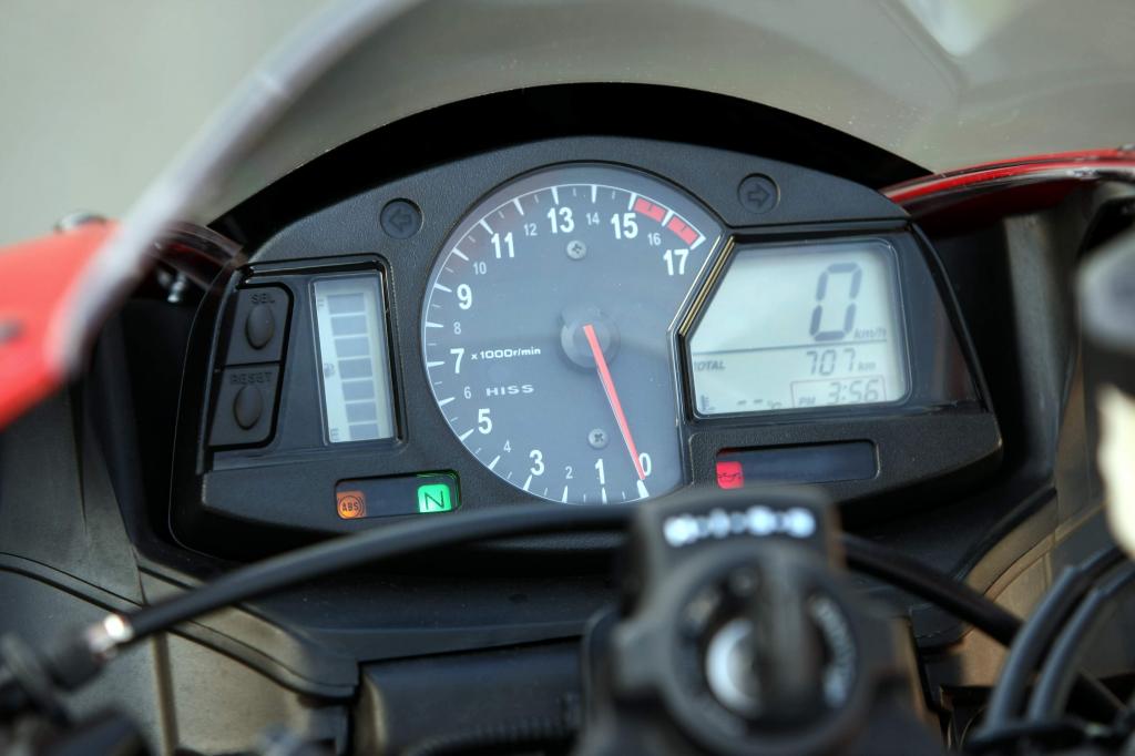 Kurzfahrbericht Honda CBR600RR: Feinarbeit am Supersportler  - Bild(4)