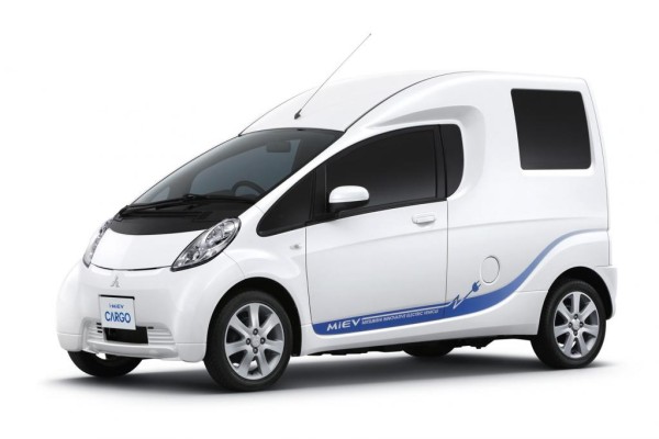 Mitsubishi mit Elektro- und Hybrid-Studie in Tokio 