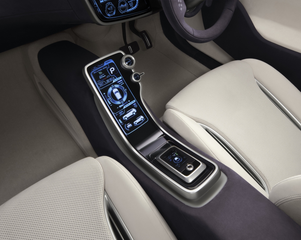 Mitsubishi mit Elektro- und Hybrid-Studie in Tokio 