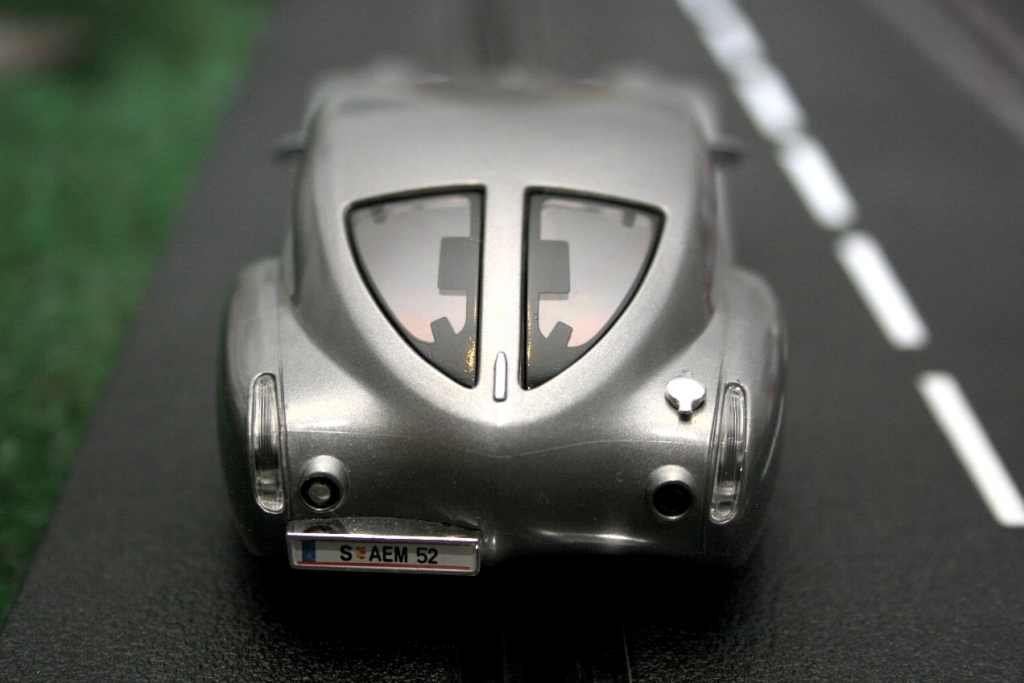Morgan Aeromax von Carrera.