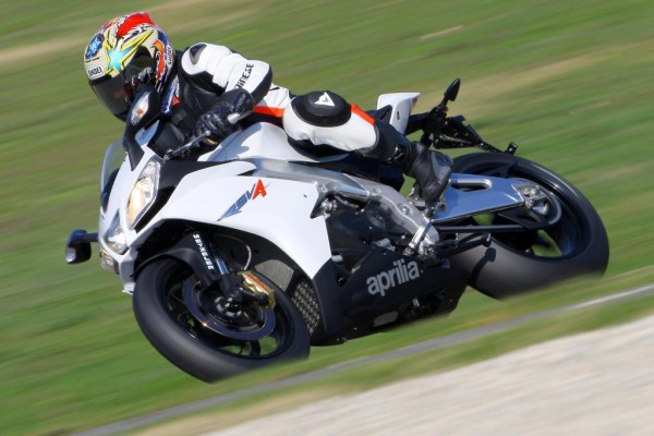 Motorrad-Präsentation Aprilia RSV4 R: Superbike für jedermann 