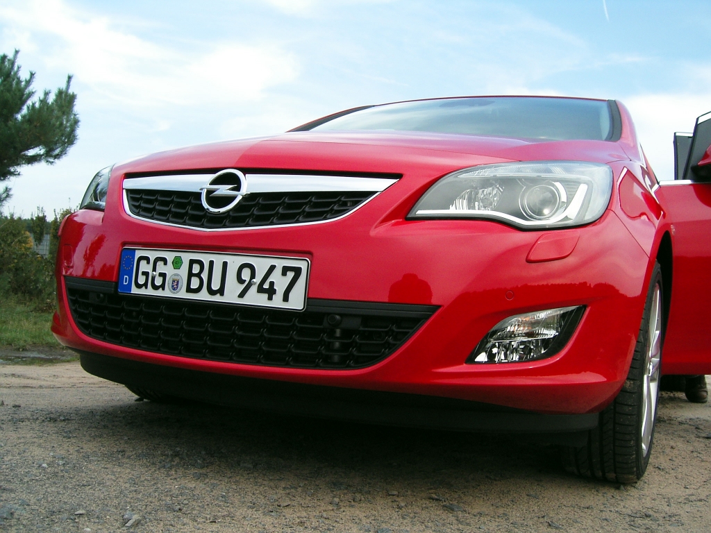 Opel Astra: Kompaktwagen mit Genen der Mittelklasse