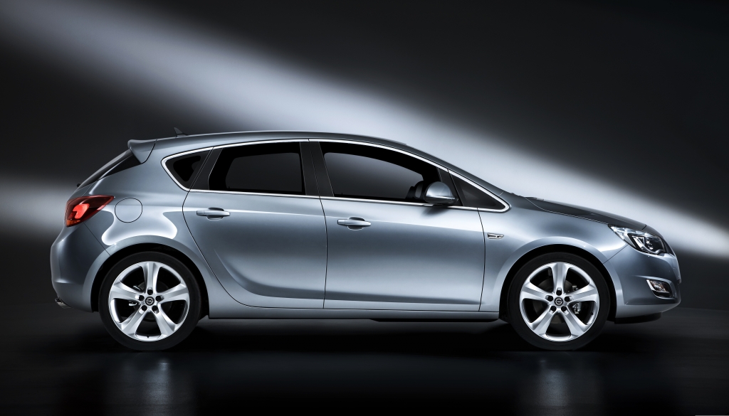 Opel Astra: Neuer Angriff auf den Golf 