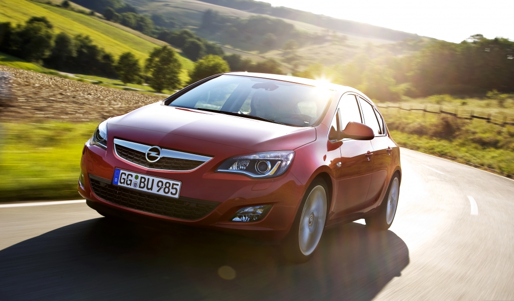 Opel Astra: Neuer Angriff auf den Golf 