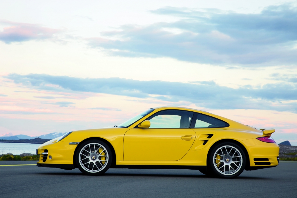 Porsche 911 Turbo: Kraftvoller denn je  - Bild (9)