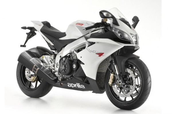 Supersportlerin Aprilia RSV R ab Oktober erhältlich 