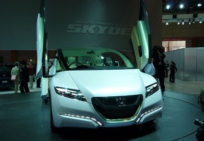 Tokio 2009: Der Honda SKYDECK – Minivan mit Riesen-Türen - Bild(3)