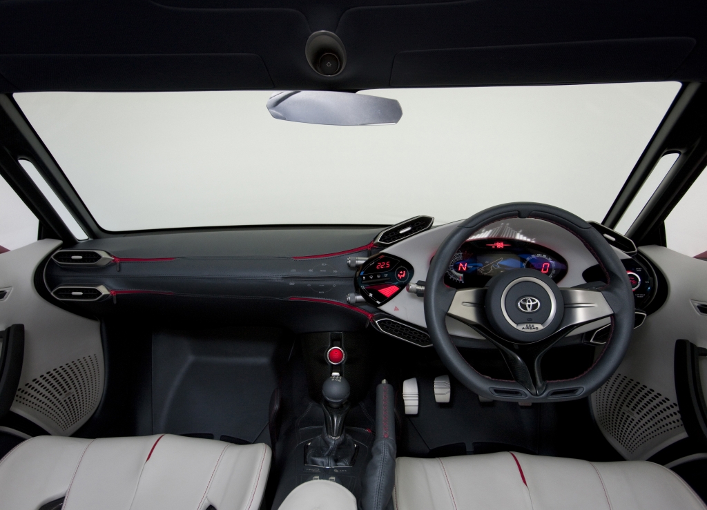Toyota zeigt Elektroauto-Studie 