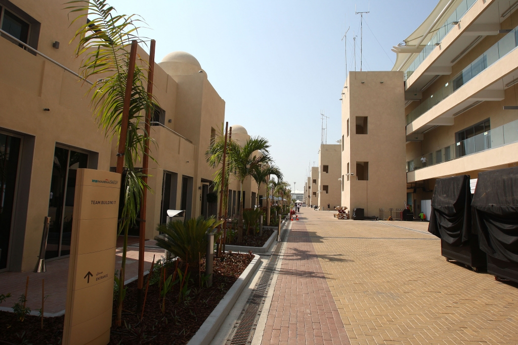 Abu Dhabi: Neue Rennstrecke der Superlative - Bild(7) - Bild(7)