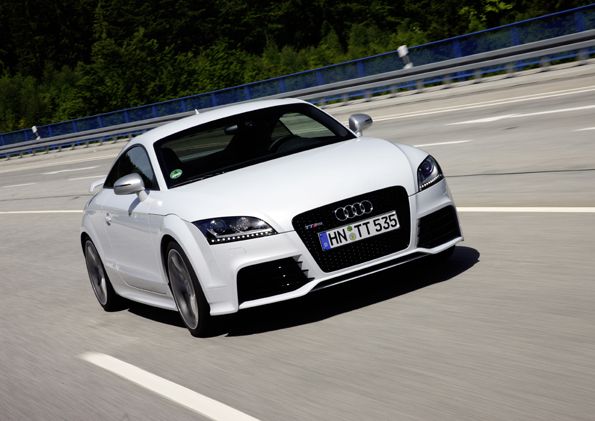 Audi TT RS und R8 5.2 FSI sind „SportsCars 2009“