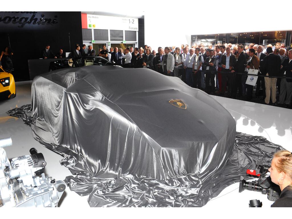 Auslieferungs-Start für Lamborghini Reventon Roadster  - Bild(9)