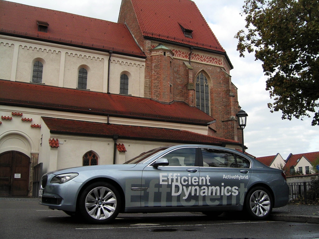 BMW ActiveHybrid 7: Mit zusätzlichem Elektromotor 