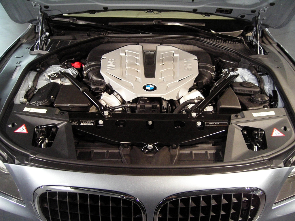 BMW ActiveHybrid 7: Mit zusätzlichem Elektromotor 