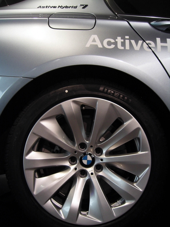 BMW ActiveHybrid 7: Mit zusätzlichem Elektromotor 