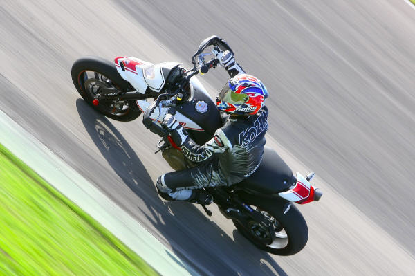 Ducati Hypermotard 1100 Evo und Evo SP: Doppelter Hype 