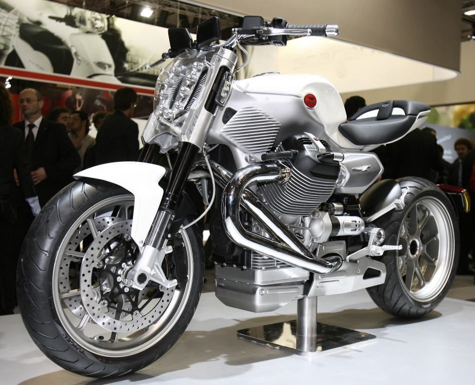 EICMA: Prototypen von Moto Guzzi und Piaggio