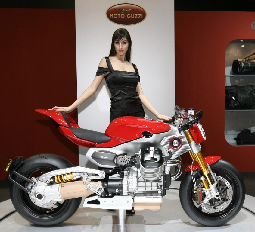 EICMA: Prototypen von Moto Guzzi und Piaggio