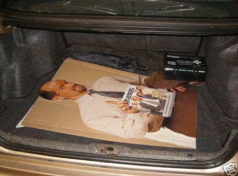 Eine Staffel Stromberg plus Autogramm gibt es noch dazu