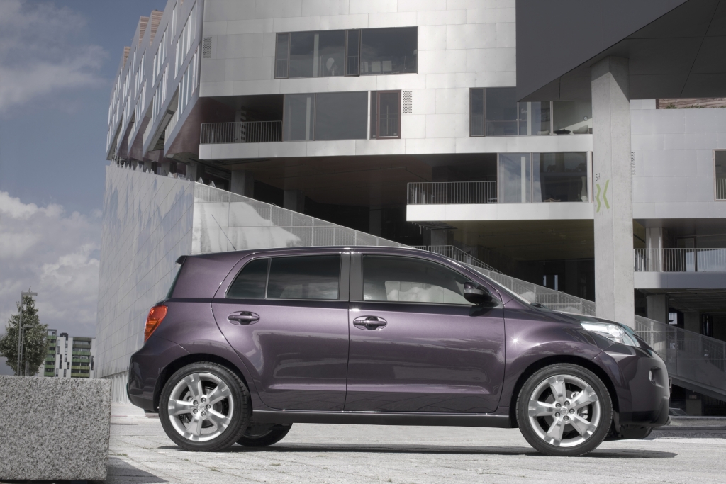 Fahrbericht Toyota Urban Cruiser: Agiles City-SUV schließt Angebotslücke