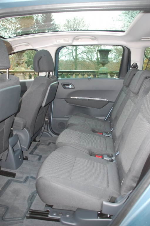 Fahrpräsentation Peugeot 5008: Französischer Angriff auf Touran und Co.