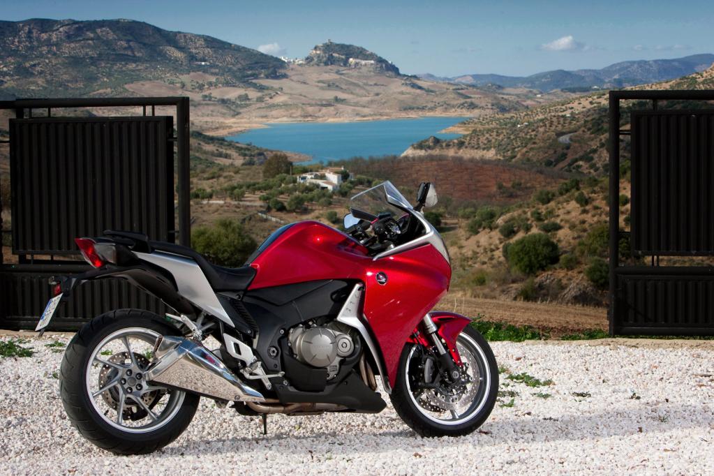 Honda VFR1200F: Neuer V-Mann 