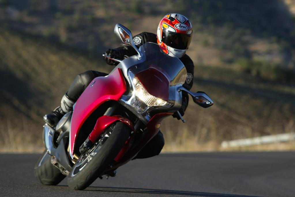 Honda VFR1200F: Neuer V-Mann 