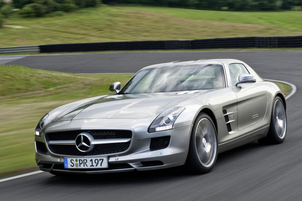 Mercedes-Bens SLS AMG