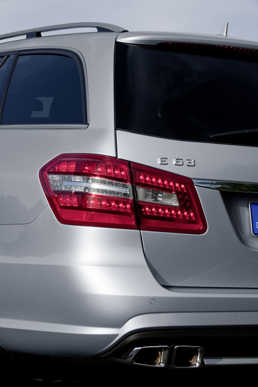 Mercedes E 63 AMG: Ein Kombi mit Sportwagen-Charakter