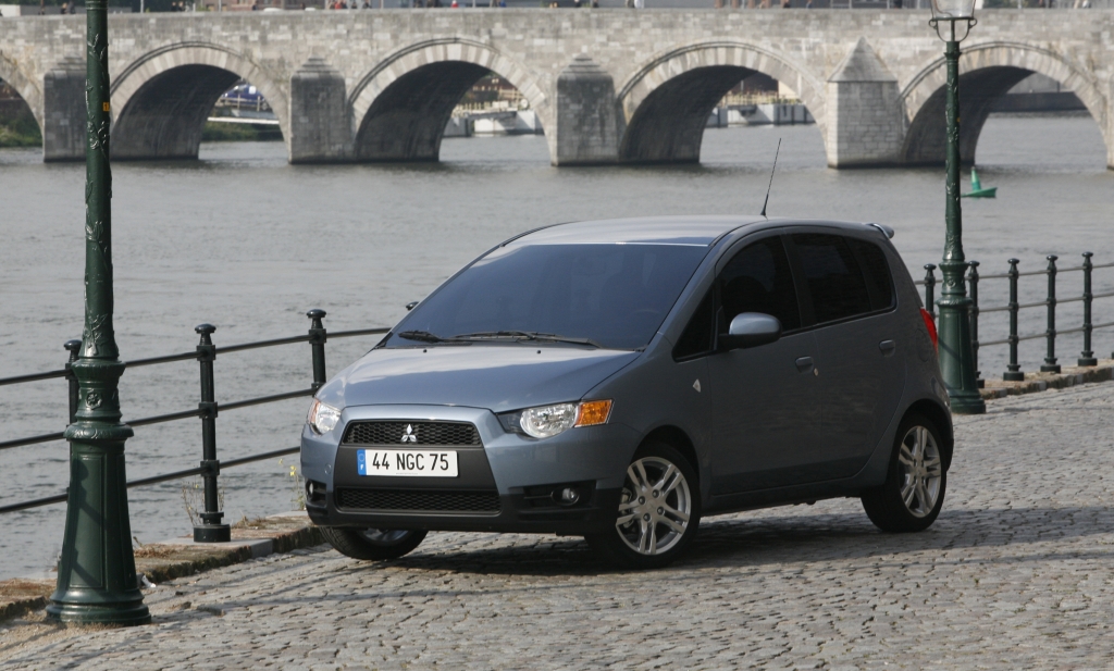 Mitsubishi - Bild(12)