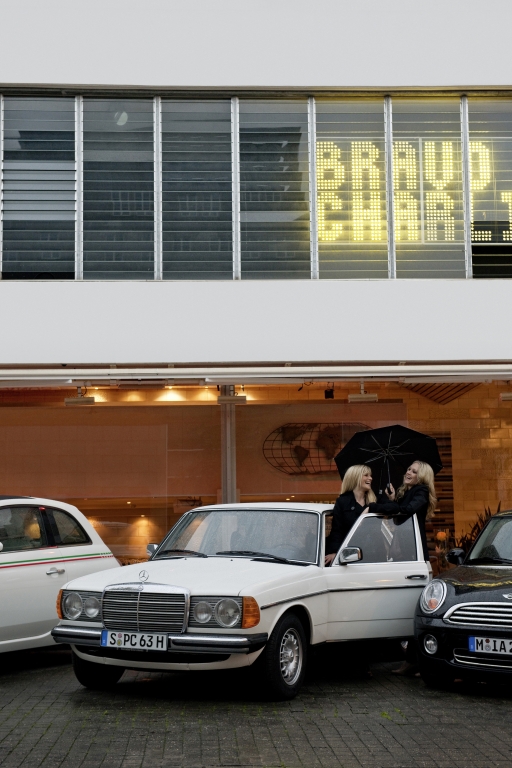 Moderne Klassiker: Die Limousinen der Mercedes-Benz Baureihe 123 (1975 – 1985).