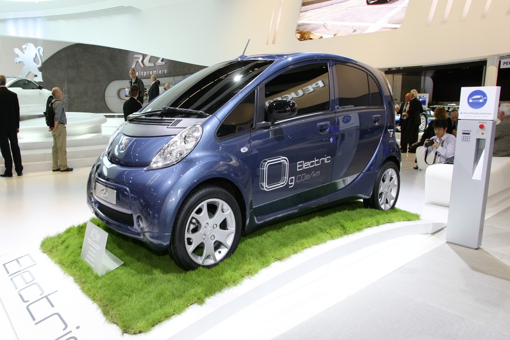 Peugeot iOn kann ab sofort vorreserviert werden