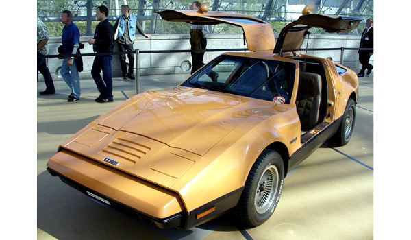 Platz 34 - Der  Bricklin SV1 war das einzige Fahrzeug der kanadischen Firma Bricklin. Die glücklicherweise auch nur drei Jahre in den 70ern bestand. Nach Deutschland hat es der Bricklin offiziell nie geschafft. Wie jammerschade.