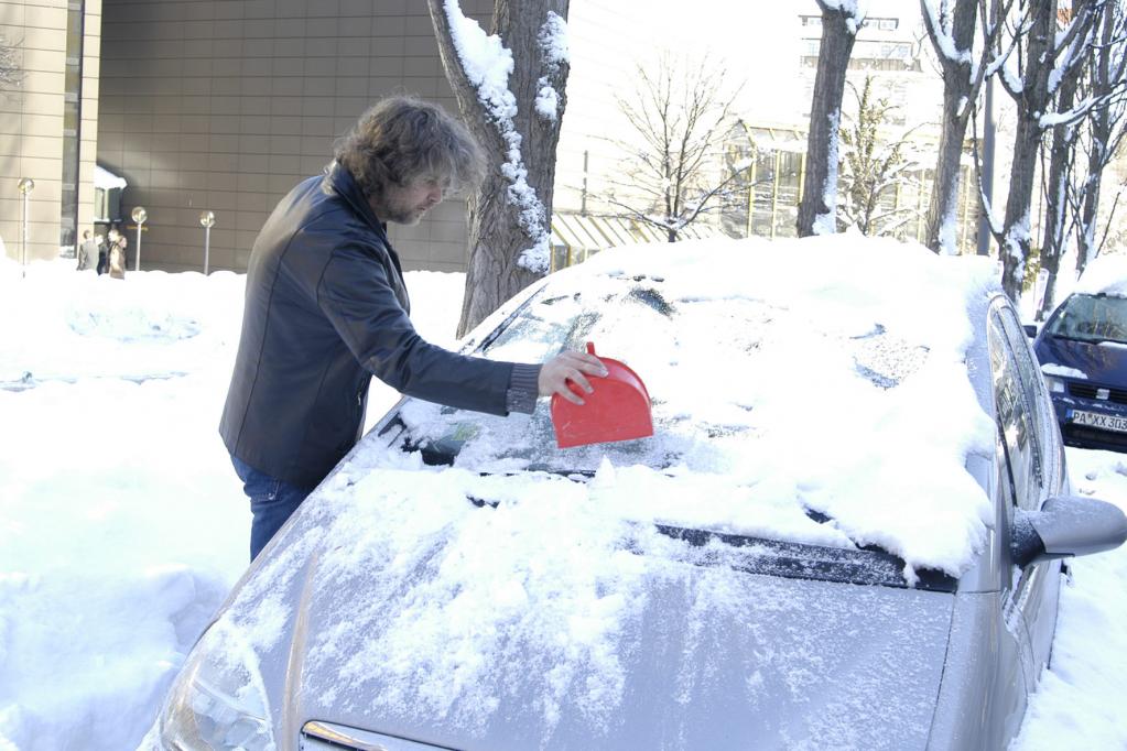 Ratgeber: Mit dem Auto sicher durch den Winter 