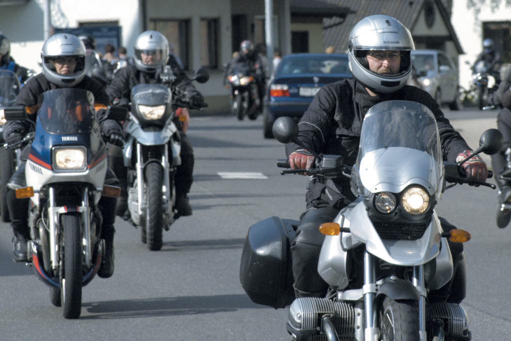Rund 25 Prozent bis 35 Prozent aller Motorradunfälle könnten durch das Sicherheitssystem ABS verhindert werden.