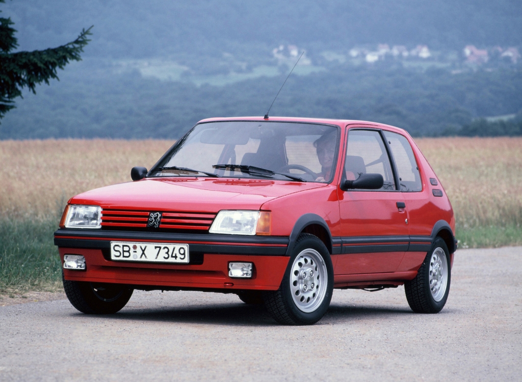 Vor 25 Jahren: Der Peugeot 205 GTI hebt ab
