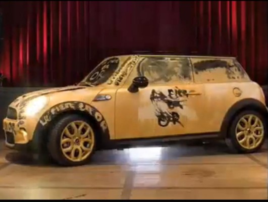 Wash me, babe, wash me - Mini will zum 50. Geburtstag endlich mal sauber werden 
