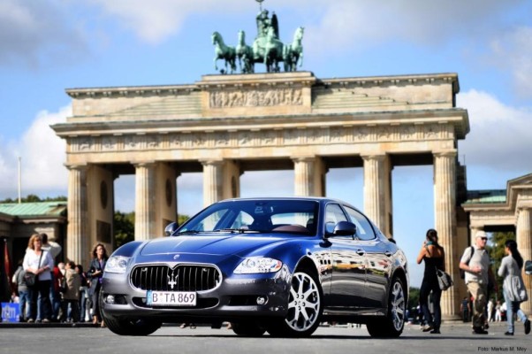 Zwei Maserati Quattroporte für den China Club Berlin