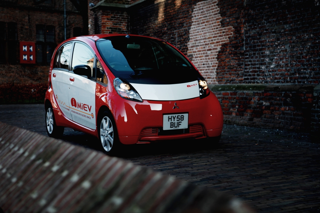 i-MiEV in 